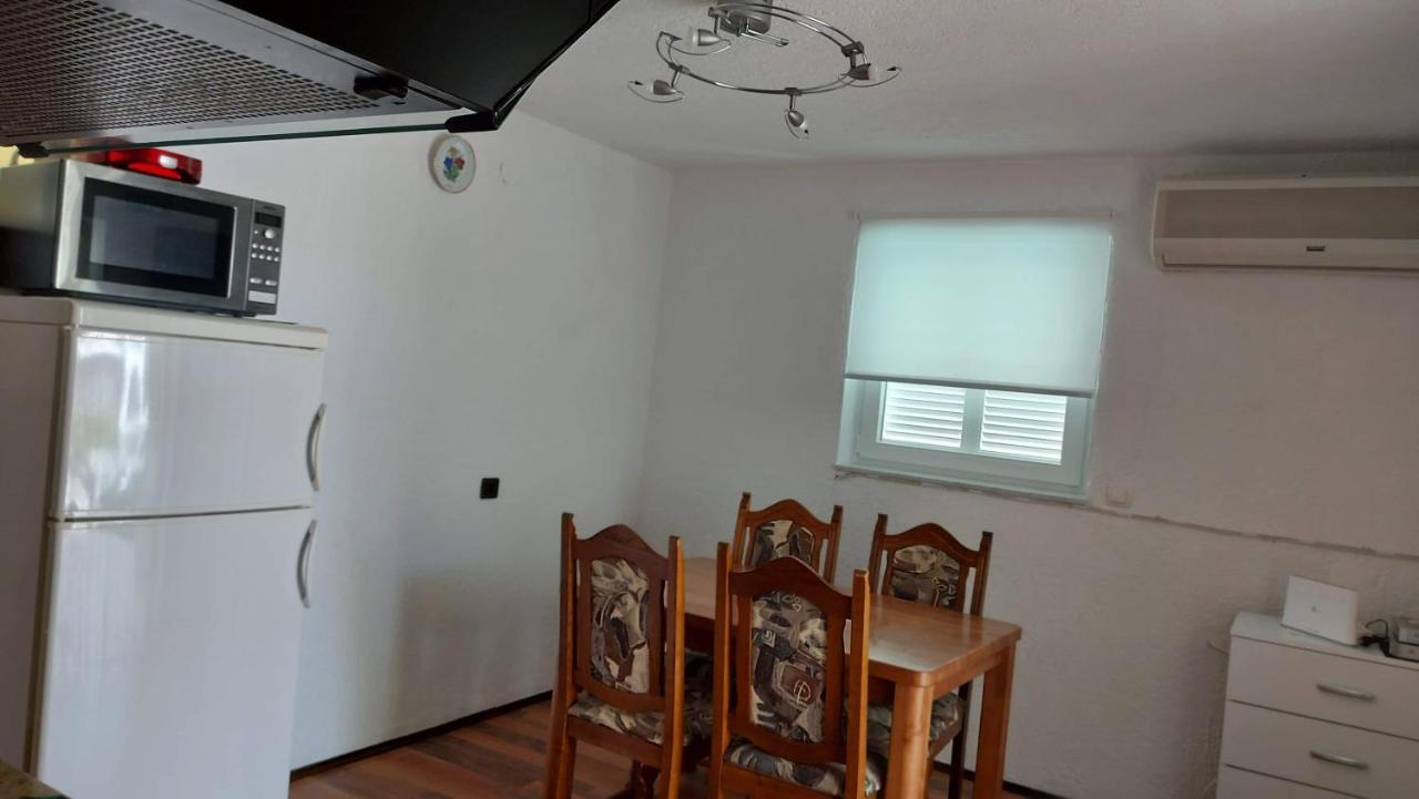 Apartman Zahira Karlobag Extérieur photo