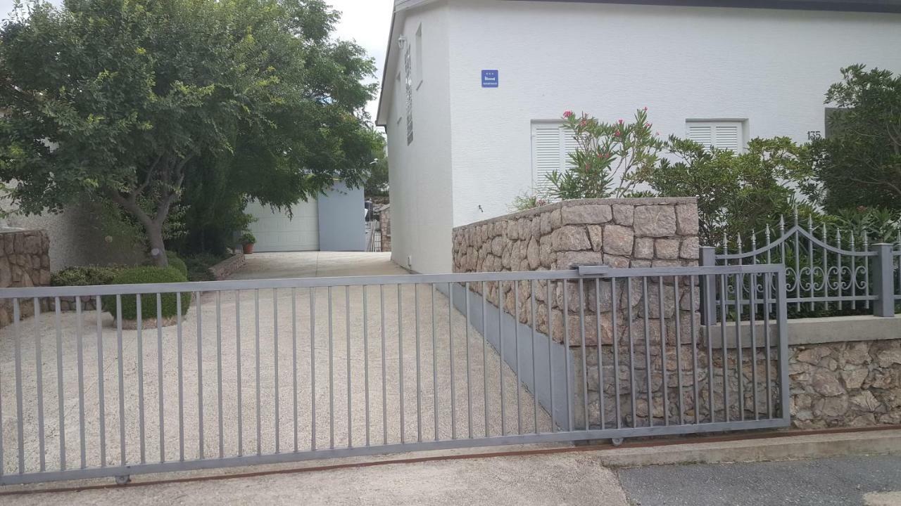 Apartman Zahira Karlobag Extérieur photo